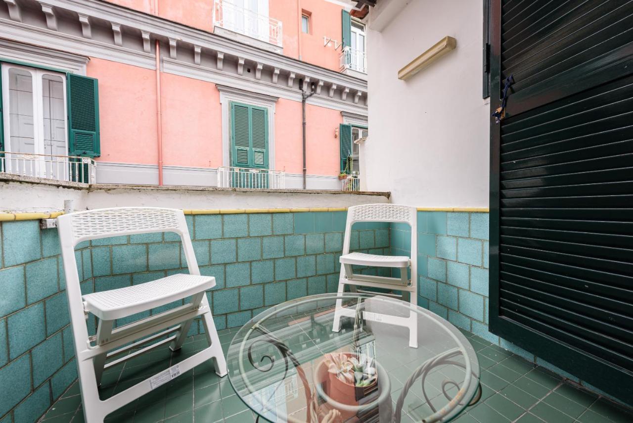 Via Avvocata 25 Apartment Naples Luaran gambar