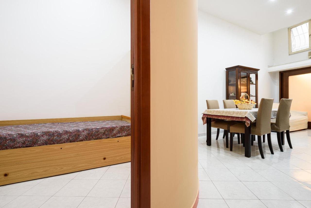 Via Avvocata 25 Apartment Naples Luaran gambar