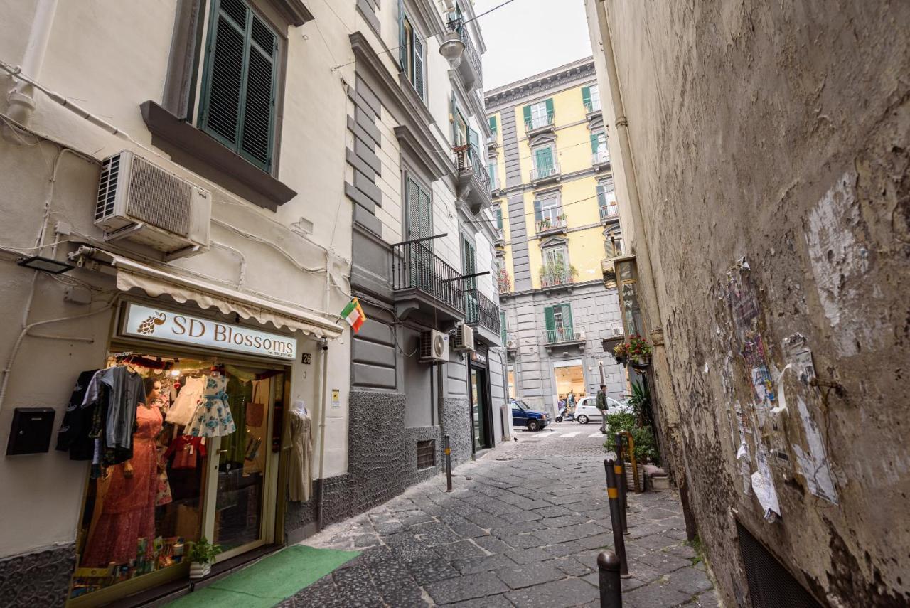 Via Avvocata 25 Apartment Naples Luaran gambar